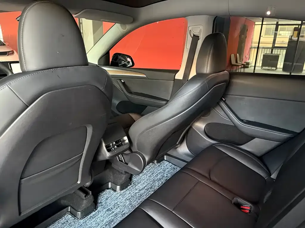 Tesla Model Y 2022 из CN, фото 8