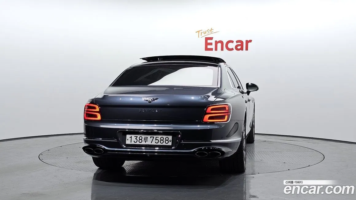 Bentley Flying Spur 2021 из KR, фото 4