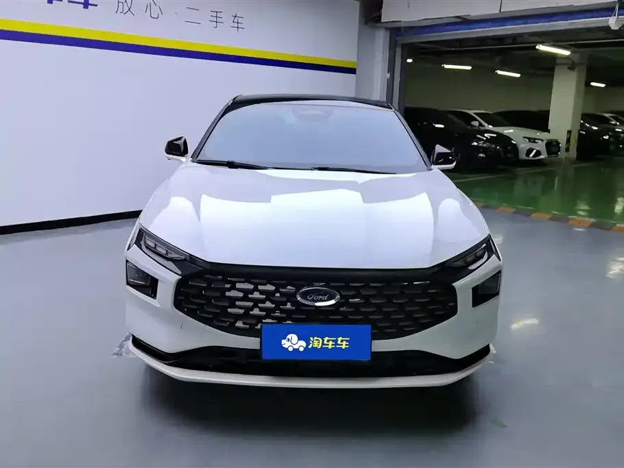 Ford Mondeo 2023 из CN, фото 2