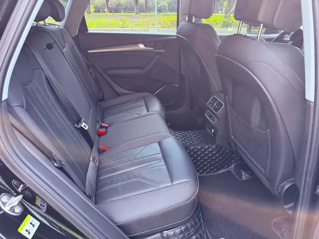 Audi Q5L 2023 из CN, фото 5