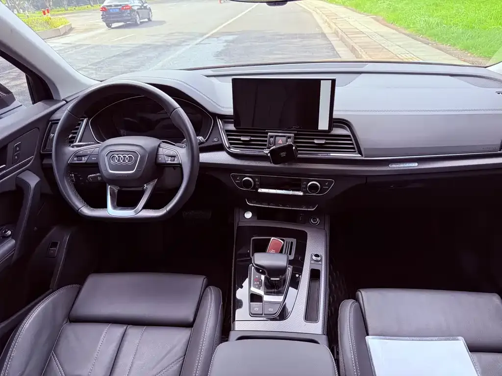 Audi Q5L 2023 из CN, фото 6