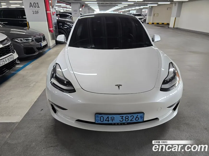 Tesla Model 3 — фото 3