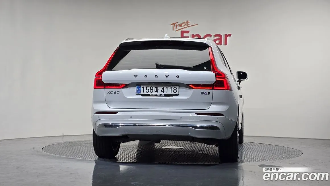 Volvo XC60 2024 из KR, фото 4