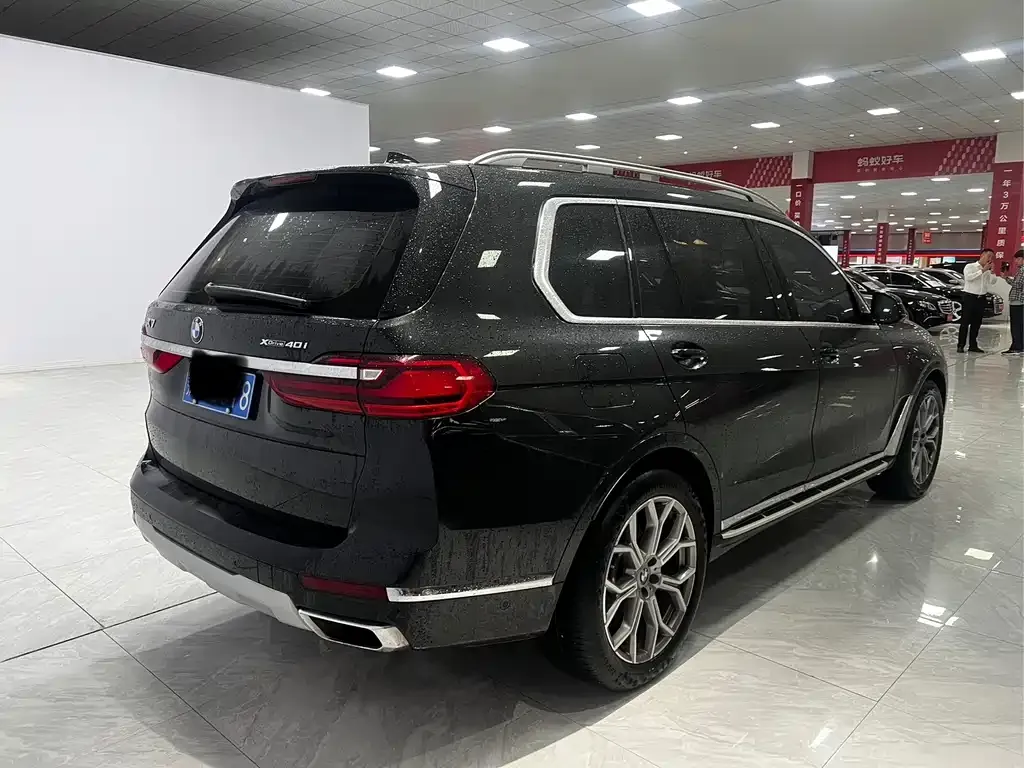 BMW X7 — фото 5
