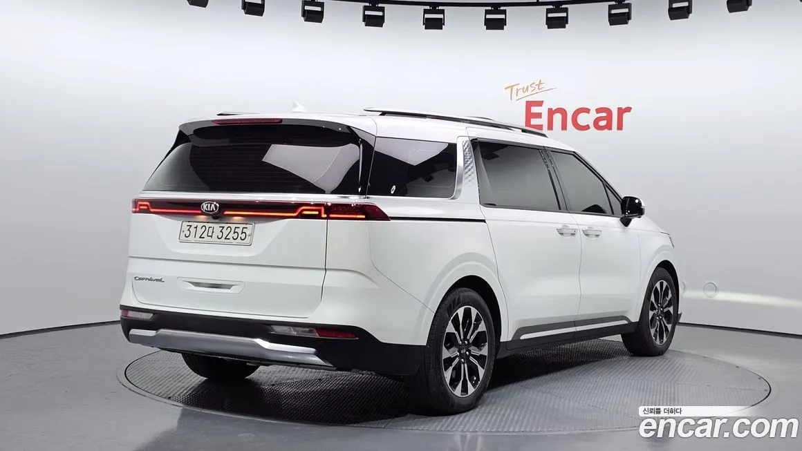 Kia Carnival 2021 из KR, фото 2