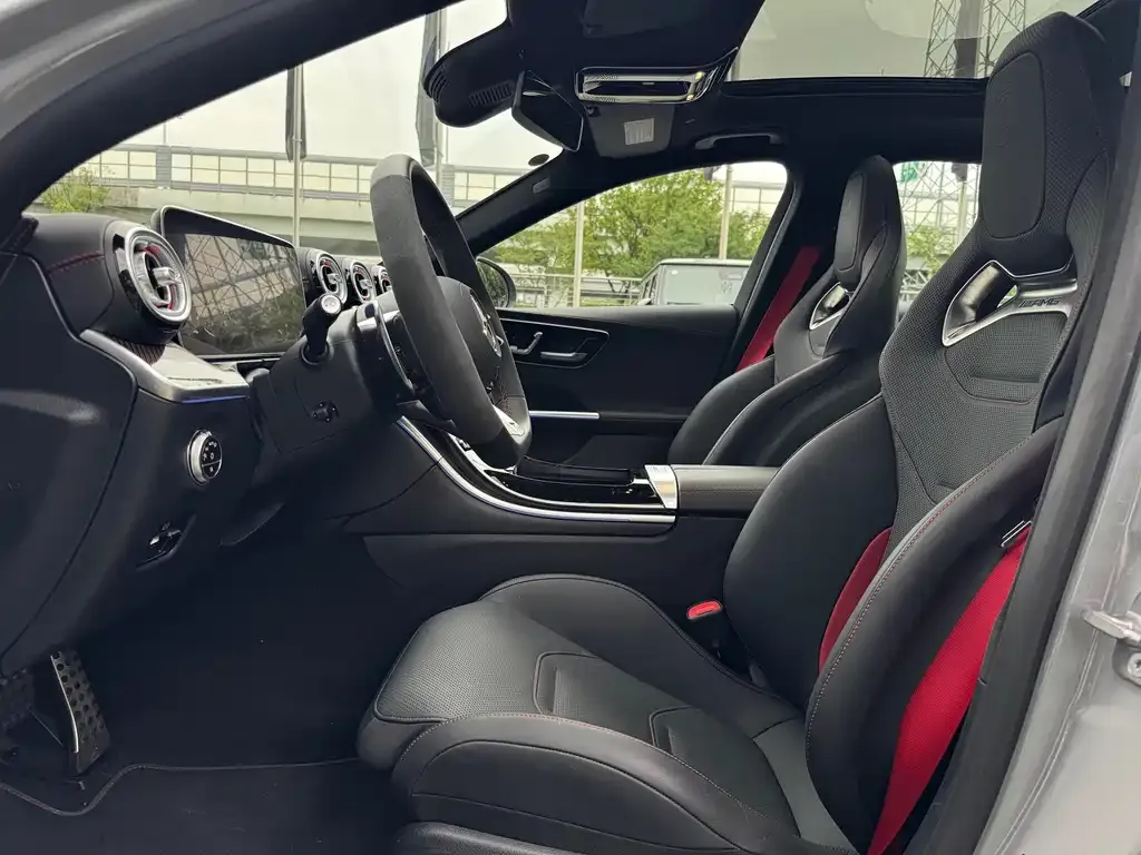 [object Object] C-Class AMG New Energy 2024 из CN, фото 10