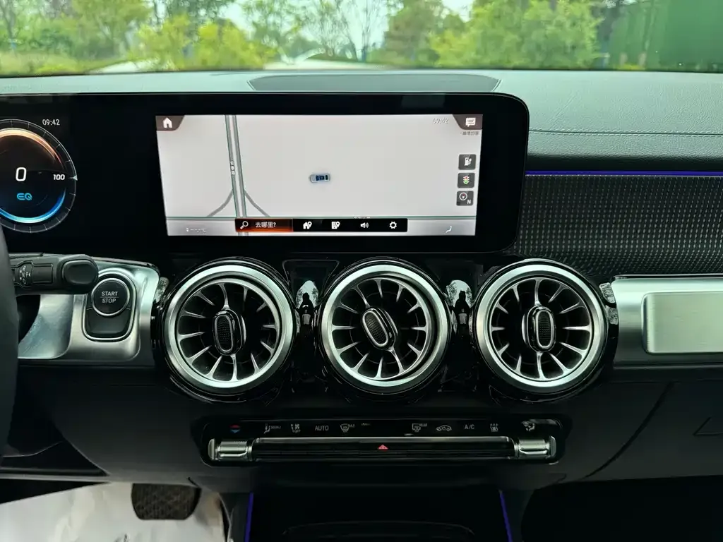 Mercedes-Benz EQB 2022 из CN, фото 10