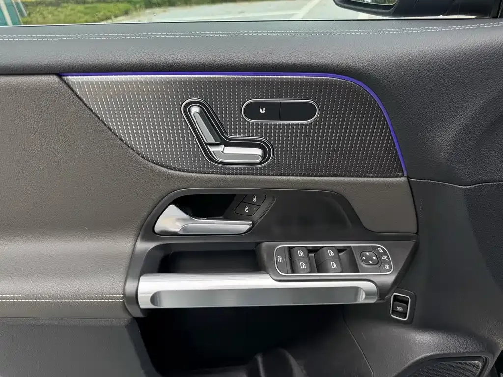 Mercedes-Benz EQB 2022 из CN, фото 6