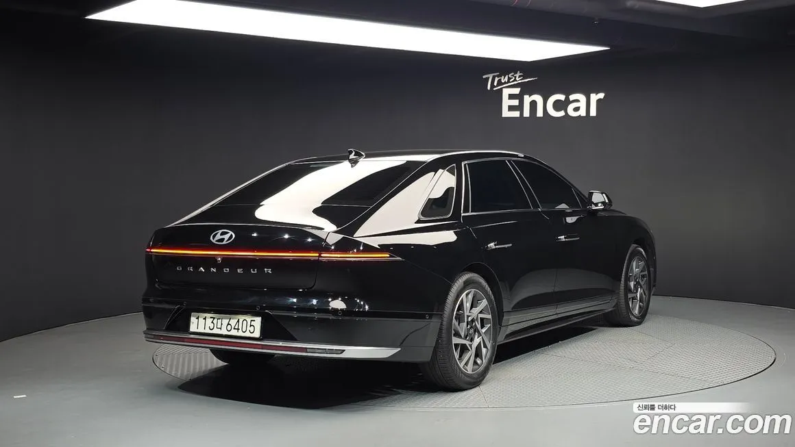 Hyundai Grandeur 2023 из KR, фото 2