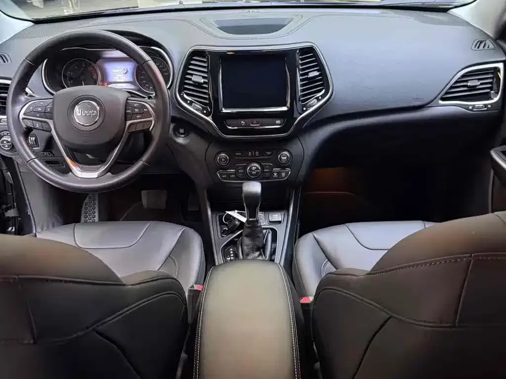 Jeep Cherokee 2021 из CN, фото 5