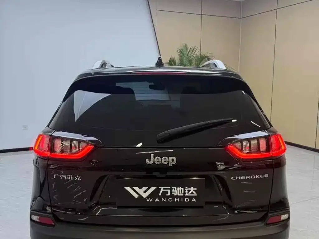 Jeep Cherokee 2021 из CN, фото 7