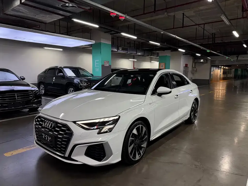 Audi A3 2023 из CN, фото 3