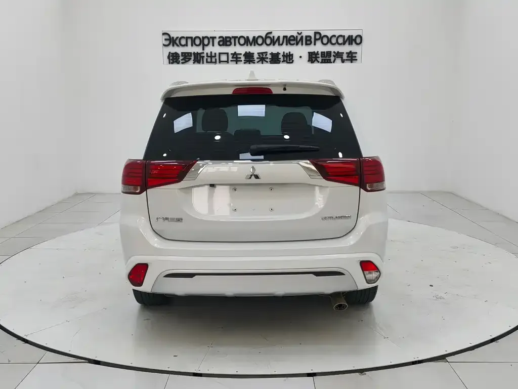 Mitsubishi Outlander 2022 из CN, фото 6