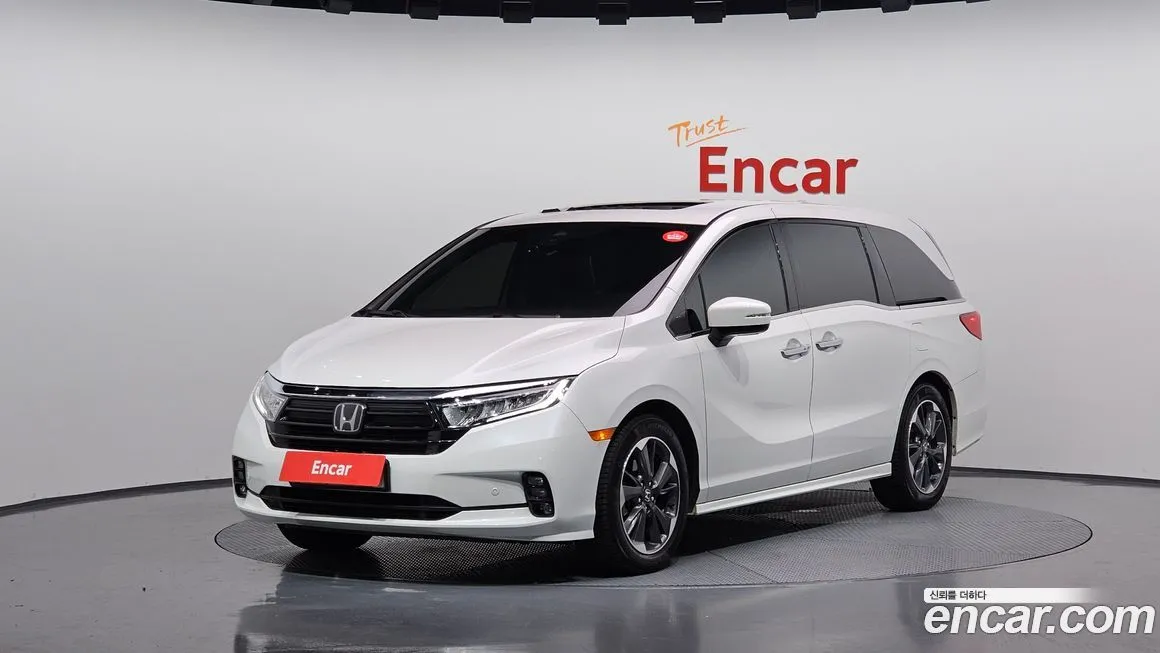 Honda Odyssey — фото 1