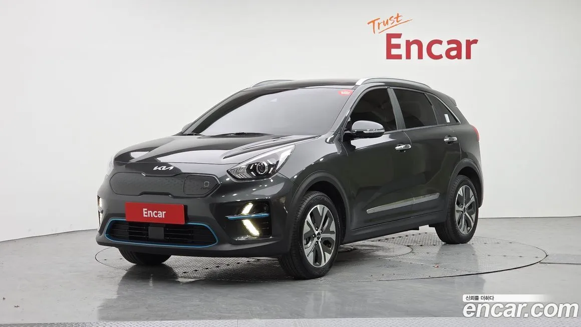 Kia Niro — фото 1