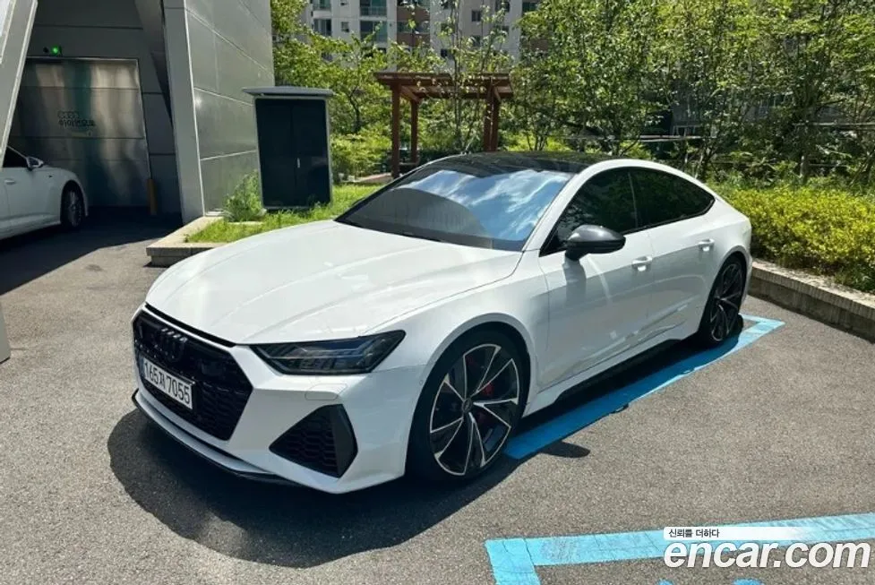 Audi RS7 2023 из KR, фото 1