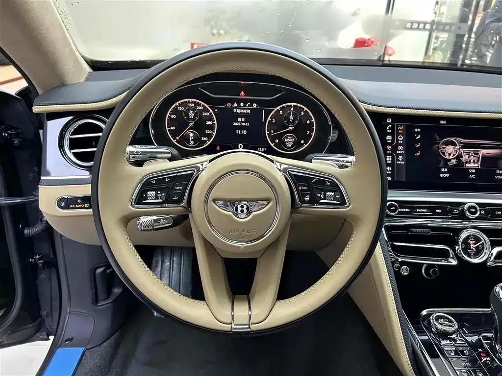 Bentley Flying Spur 2024 из CN, фото 4