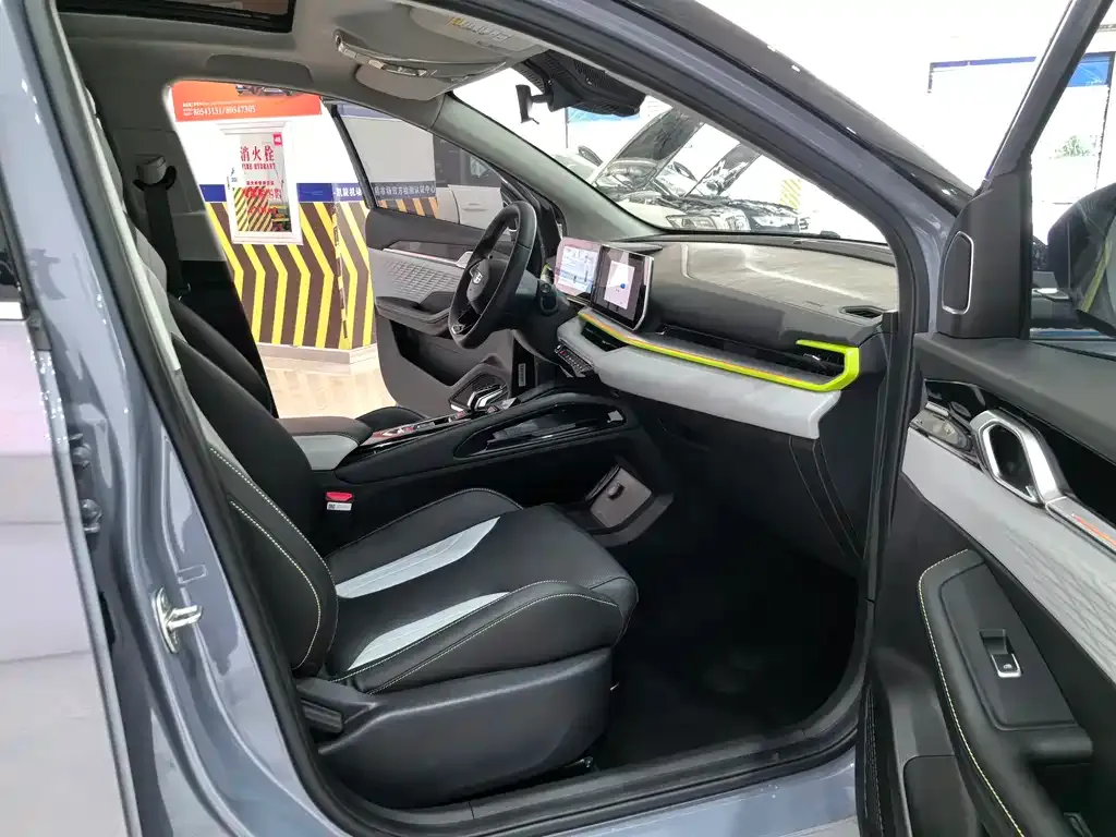 Geely Binyue 2023 из CN, фото 10