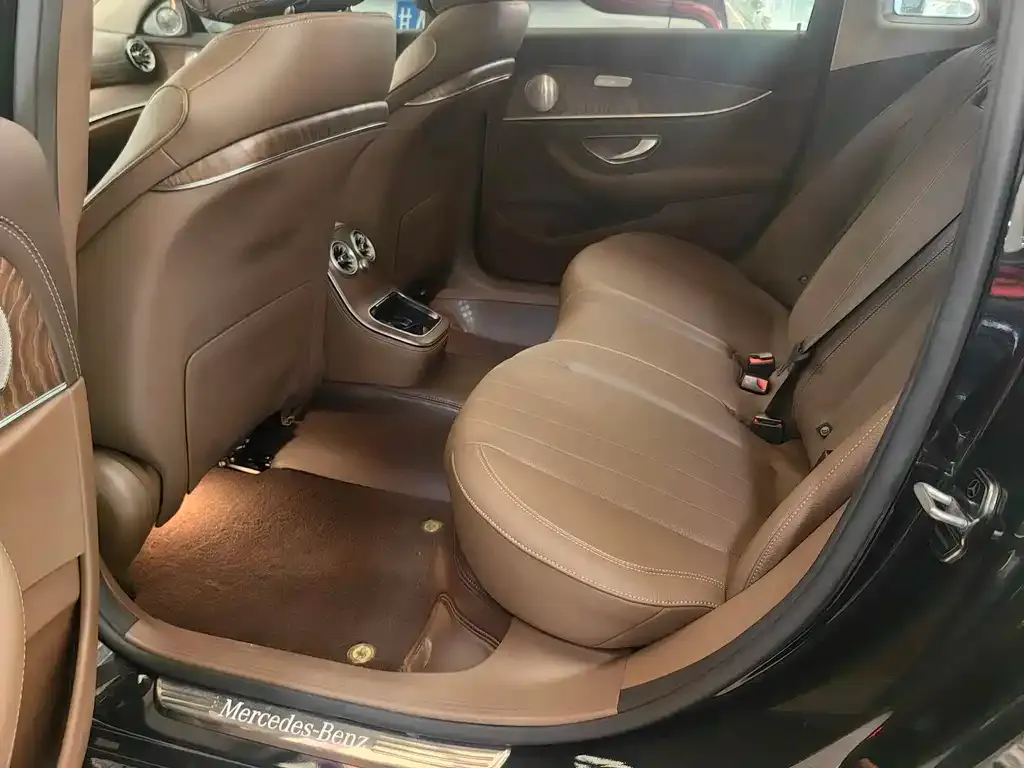 Mercedes-Benz E-Class 2023 из CN, фото 9