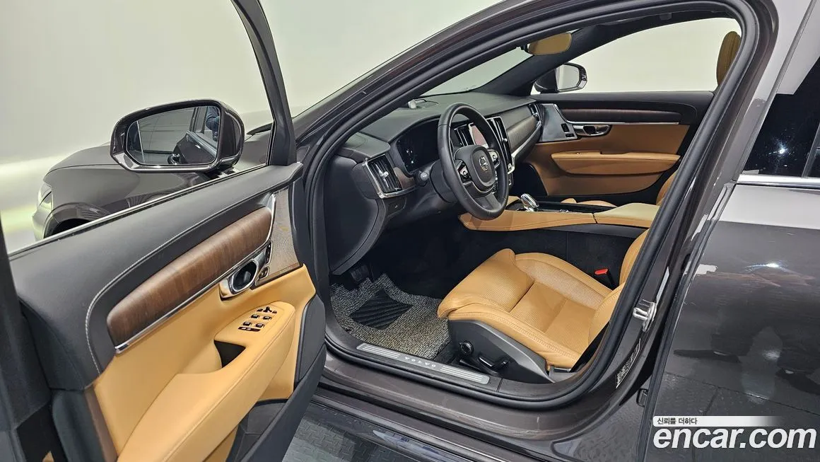 Volvo S90 — фото 10