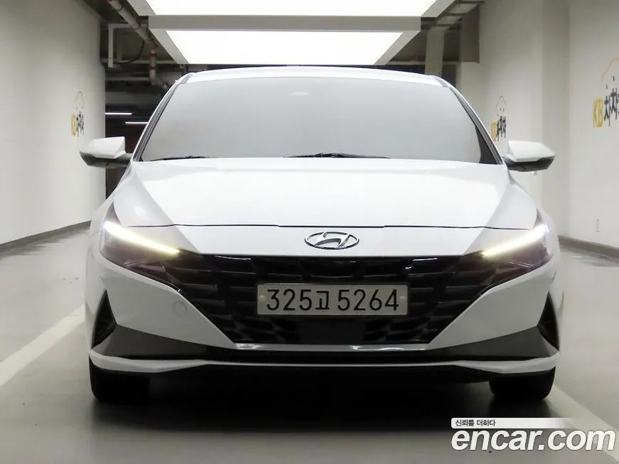 Hyundai AVANTE 2023 из KR, фото 1