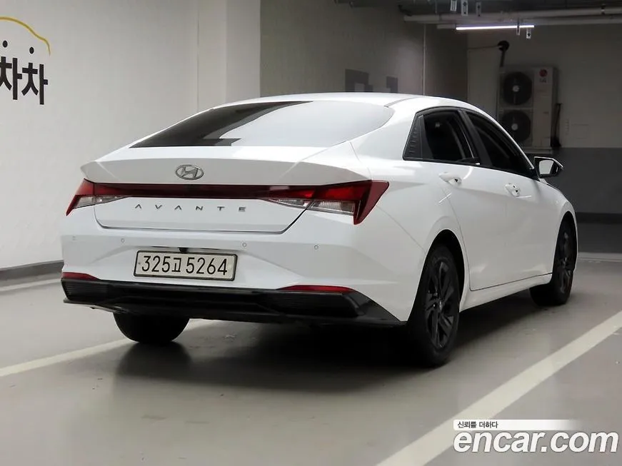 Hyundai AVANTE 2023 из KR, фото 4