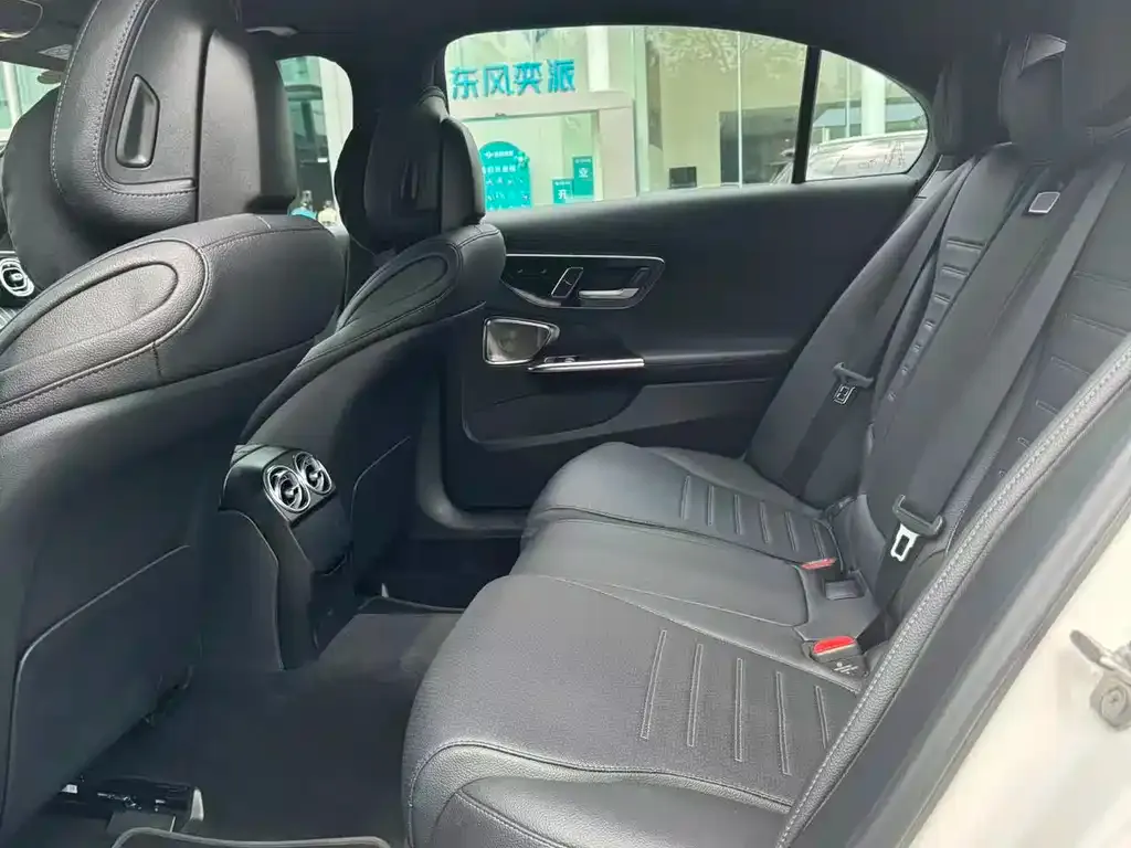 Mercedes-Benz C-Class 2024 из CN, фото 9