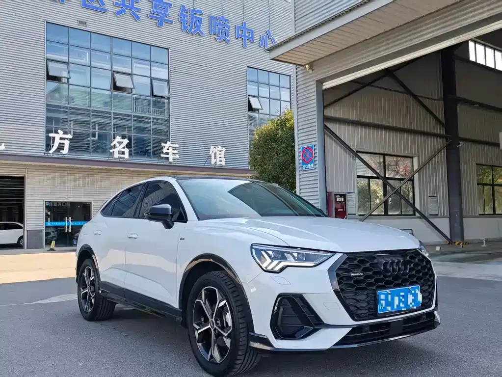 Audi Q3 Sportback — фото 3