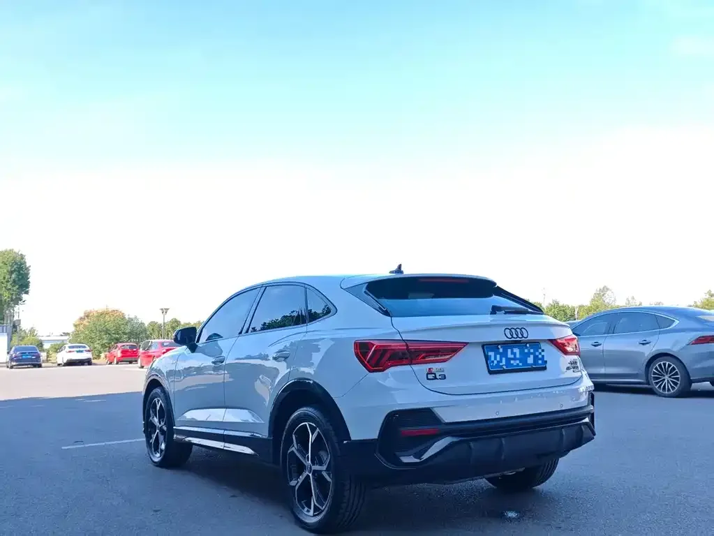 Audi Q3 Sportback — фото 6
