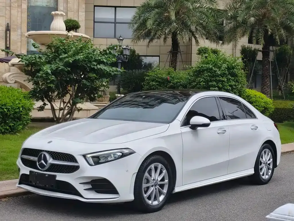 Mercedes-Benz A-Class — фото 1