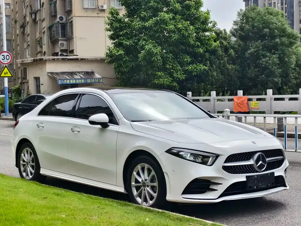 Mercedes-Benz A-Class — фото 3