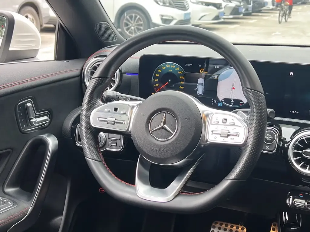 Mercedes-Benz CLA (Import) — фото 8