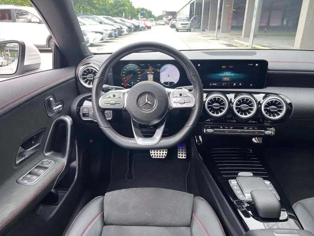 Mercedes-Benz CLA (Import) — фото 9