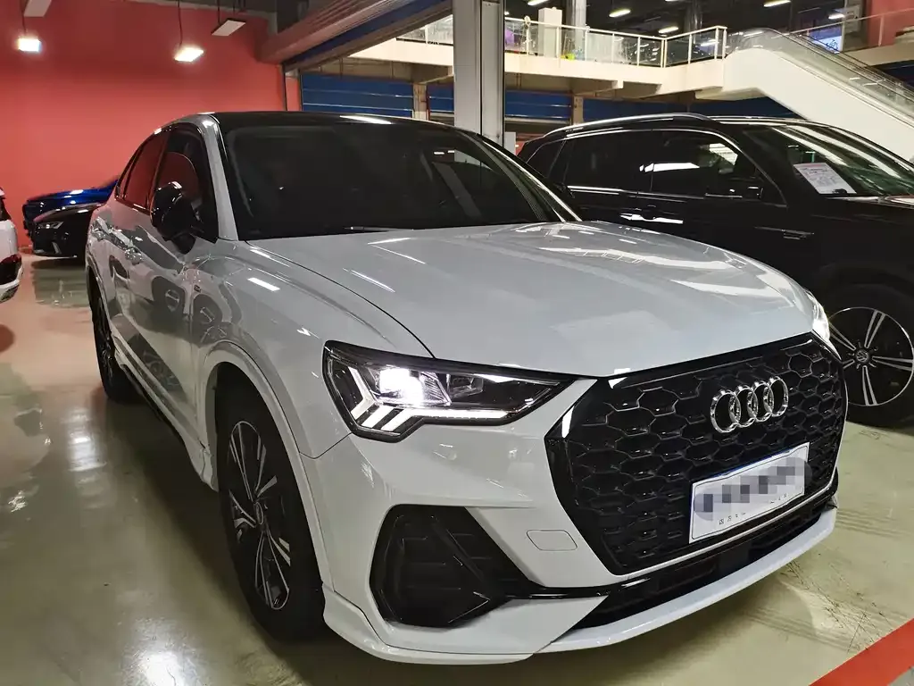 Audi Q3 Sportback 2022 из CN, фото 3