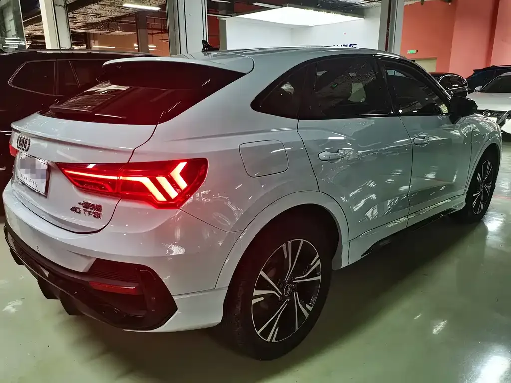 Audi Q3 Sportback 2022 из CN, фото 4