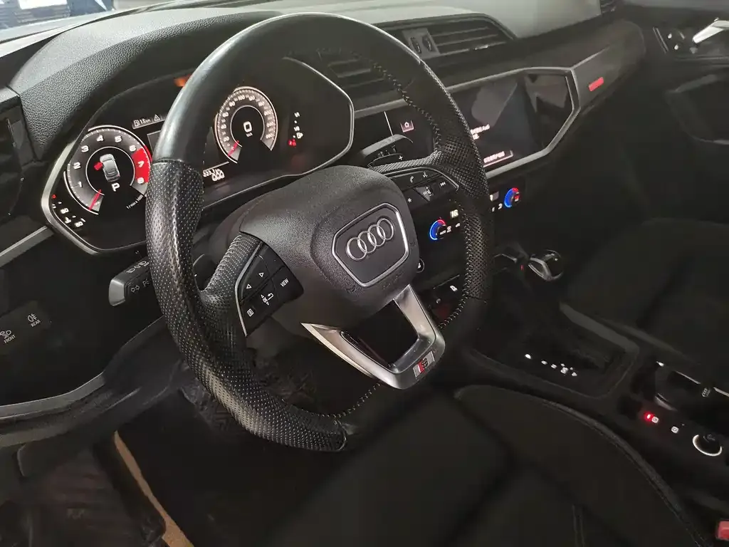 Audi Q3 Sportback 2022 из CN, фото 6