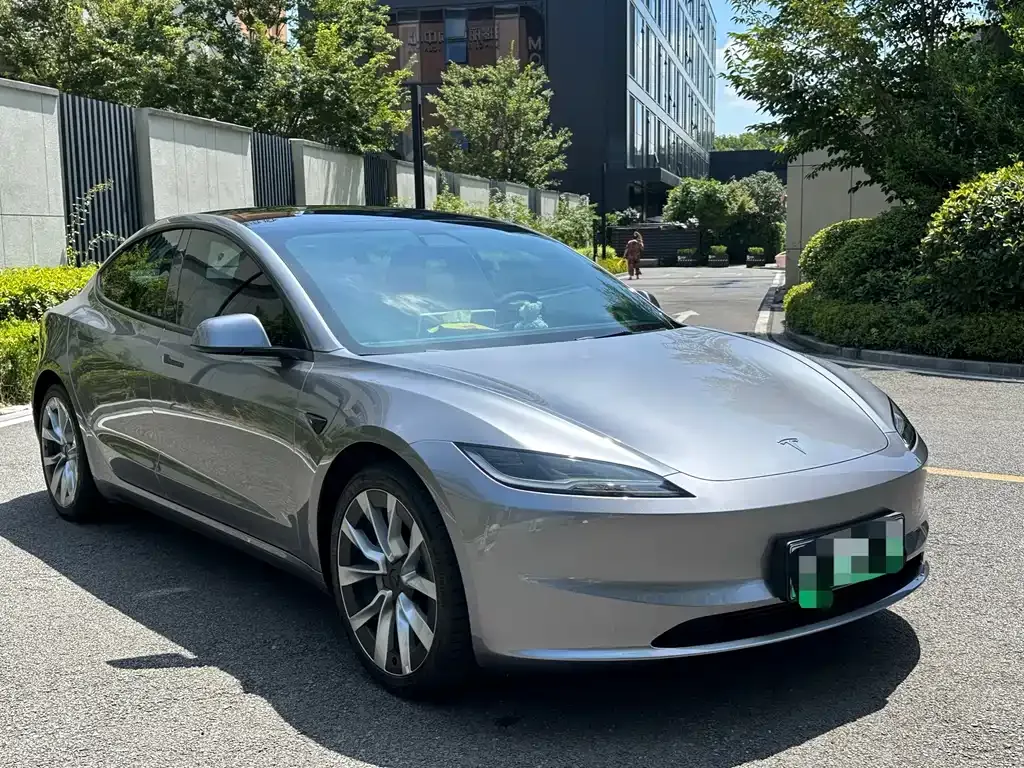 Tesla Model 3 2025 из CN, фото 3