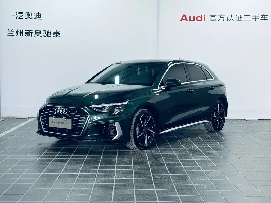 Audi A3 2024 из CN, фото 1