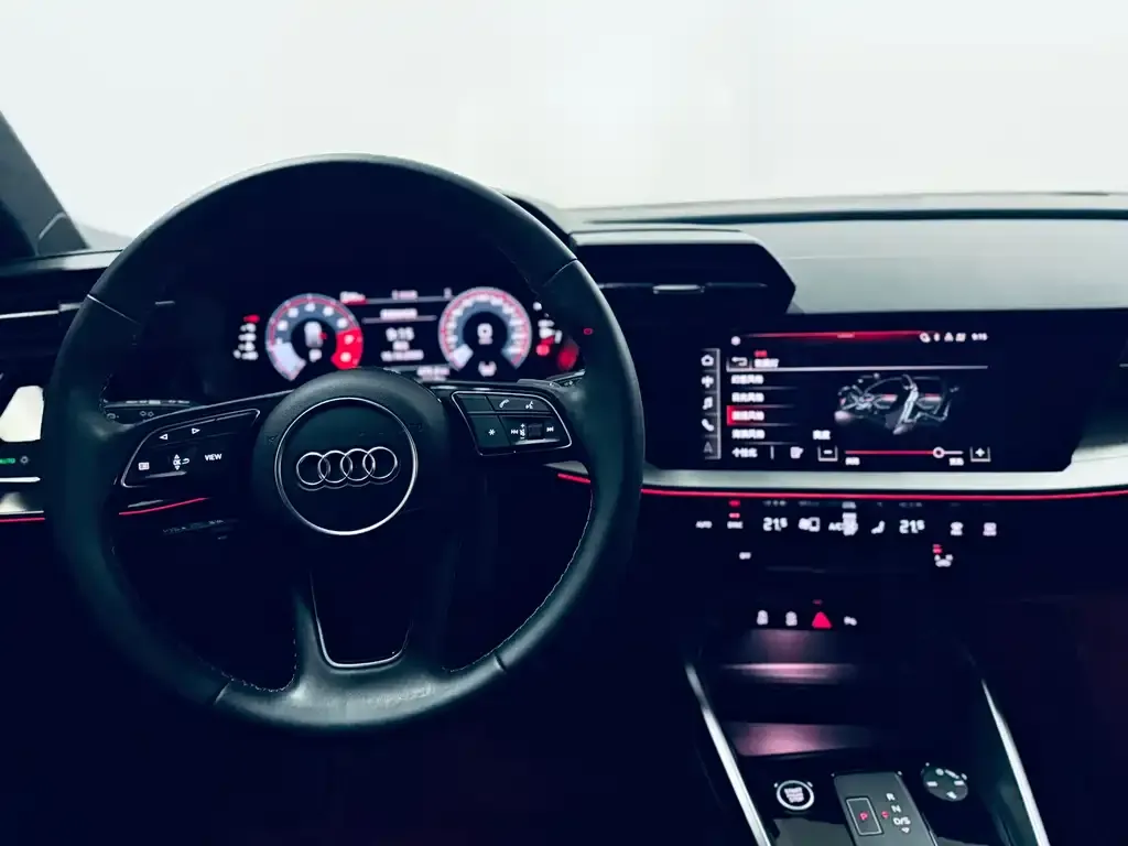 Audi A3 2024 из CN, фото 10