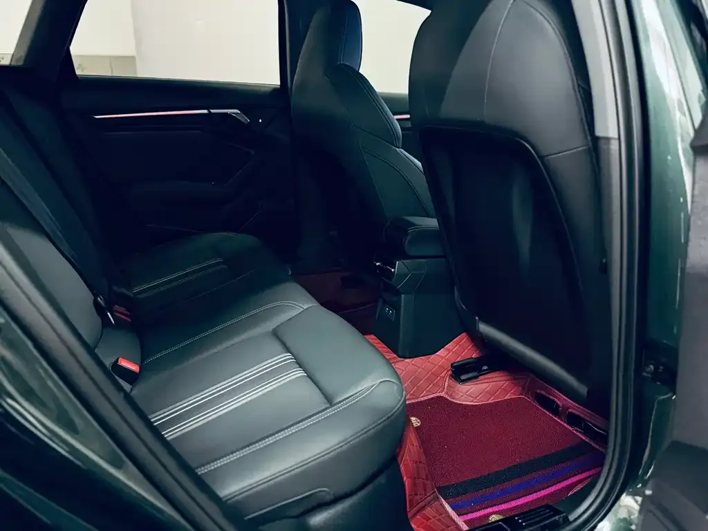 Audi A3 2024 из CN, фото 4
