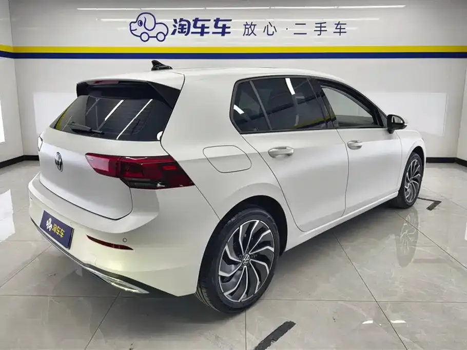 Volkswagen Golf 2022 из CN, фото 3