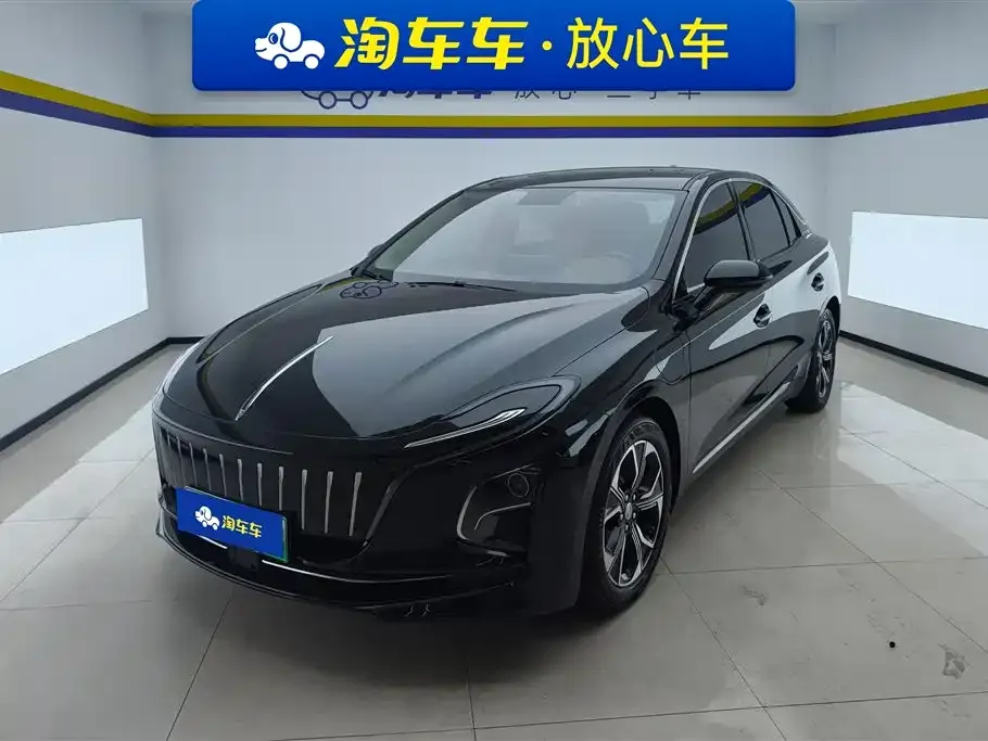 Hongqi E-QM5 — фото 1