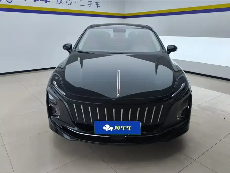 Hongqi E-QM5 — фото 2