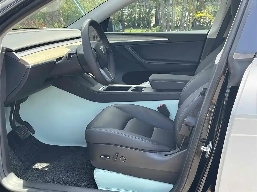 Tesla Model Y — фото 4