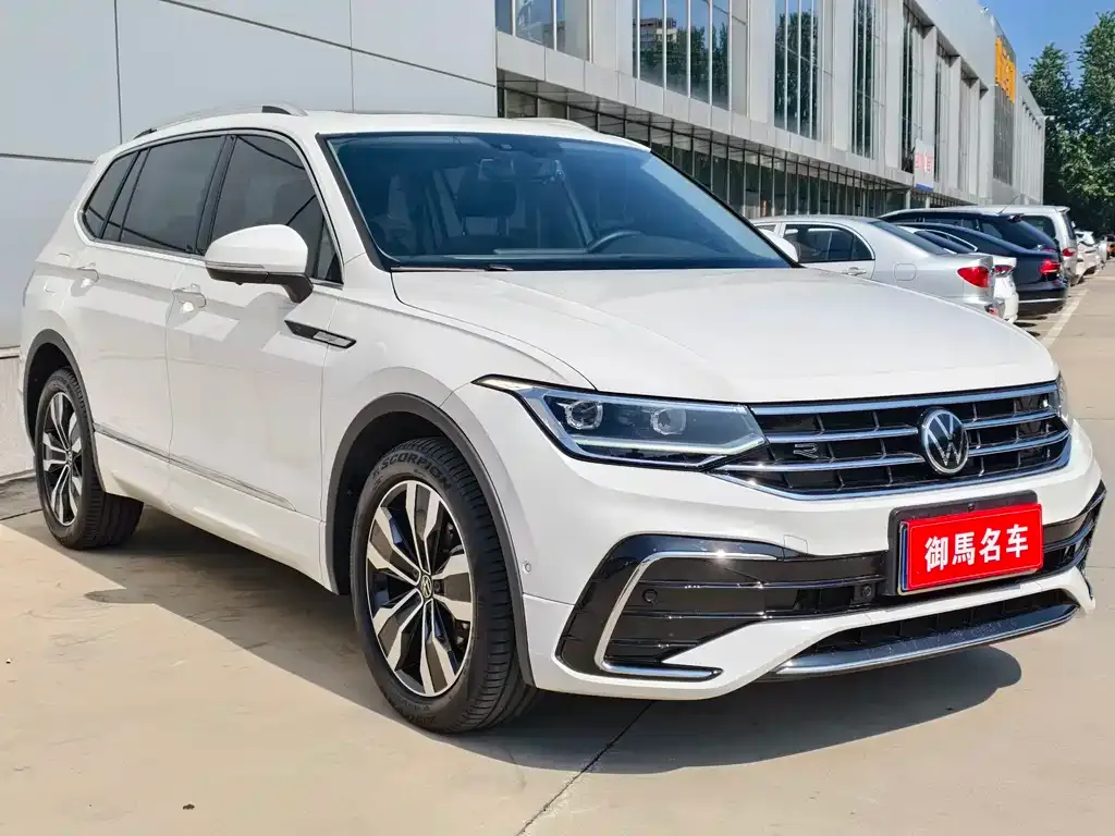 Volkswagen Tiguan L 2022 из CN, фото 2
