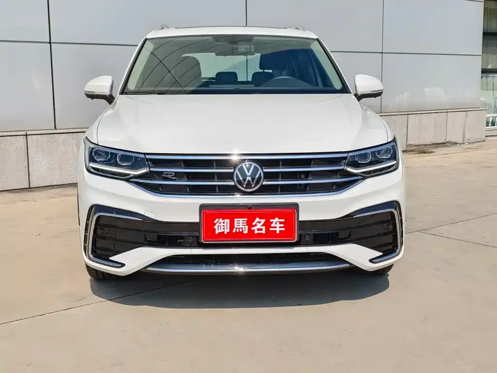 Volkswagen Tiguan L 2022 из CN, фото 3