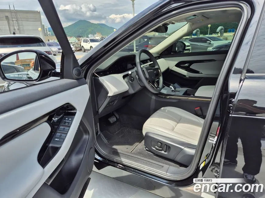 Land Rover Range Rover Evoque 2024 из KR, фото 6