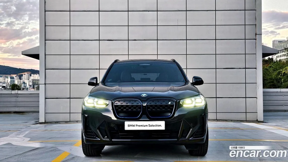 BMW iX3 — фото 2