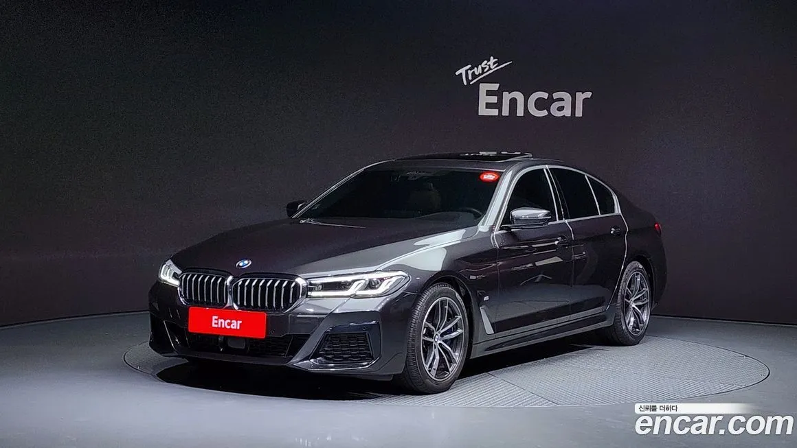 BMW 5-Series 2023 из KR, фото 1