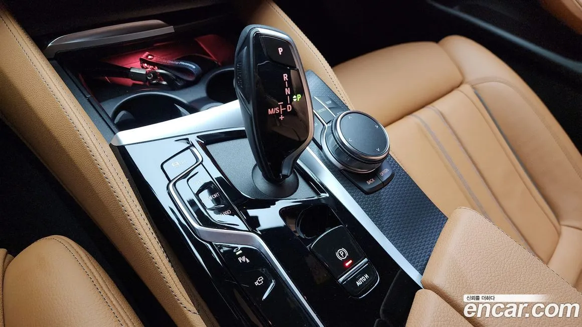 BMW 5-Series 2023 из KR, фото 9